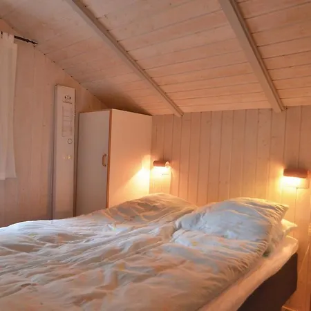 Holiday home Four Bedroom Holiday In Vaggerlose