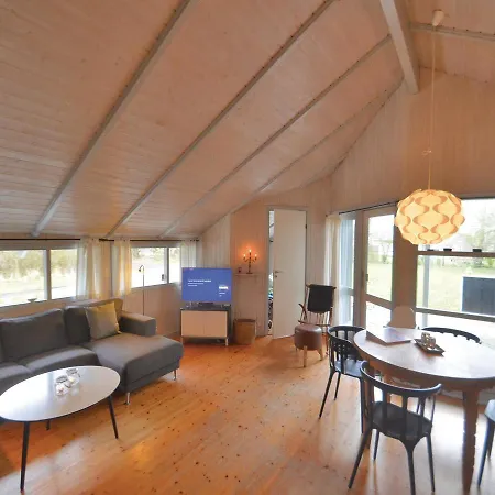 Four Bedroom Holiday In Vaggerlose *